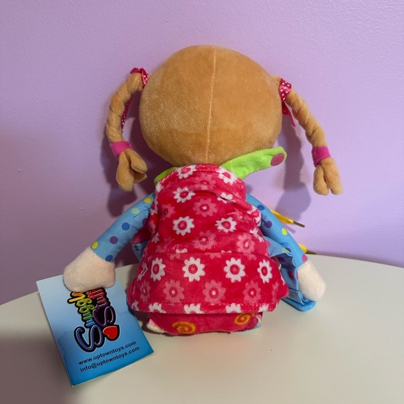NWT Snuggle Stuff Sugar Snap Plush Learn to dress doll for toddlers - Picture 2 of 5